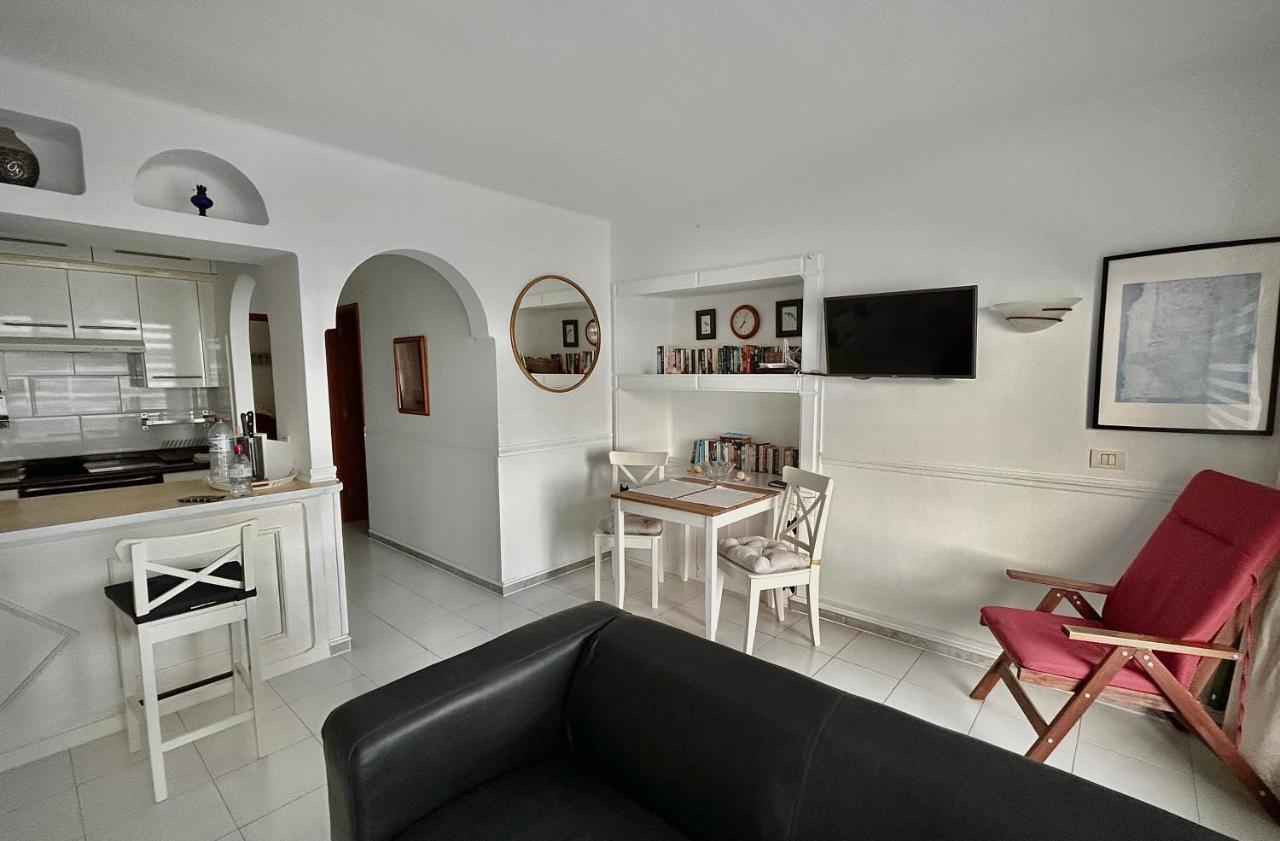 Pearl Apartment Тіас Екстер'єр фото